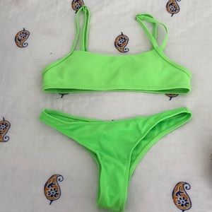 Green bikini set